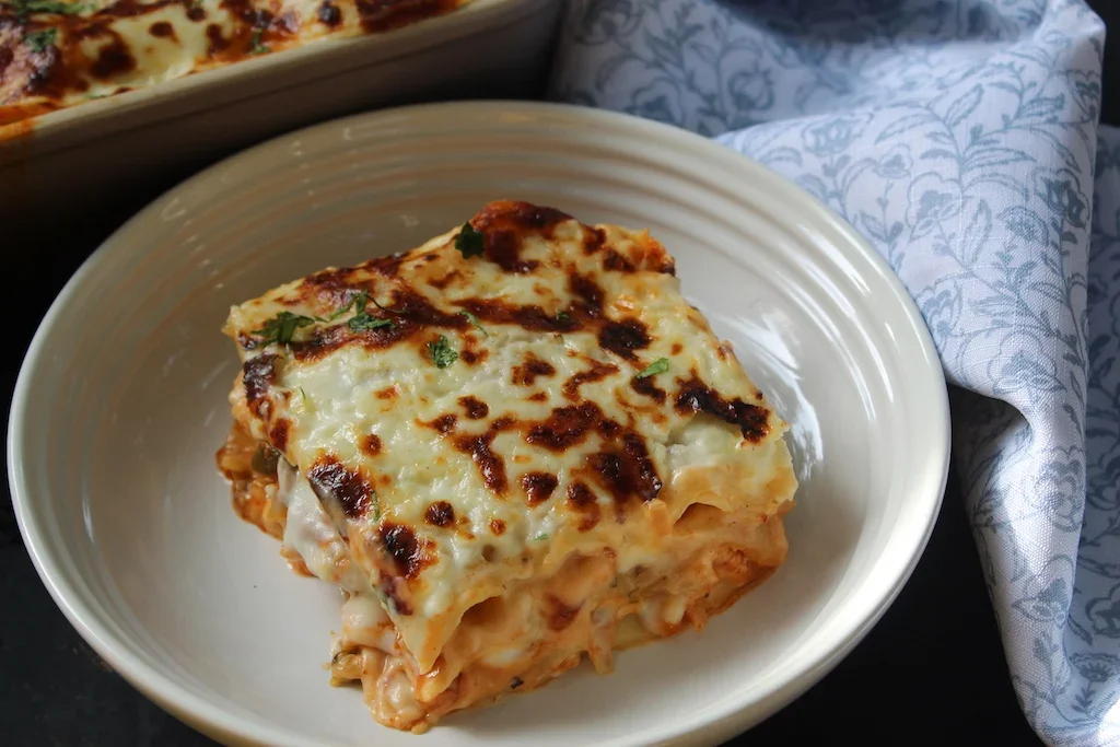 Receita de Lasanha de Frango: Prato de Forno Suculento e Fácil